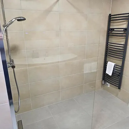 Apartamento Elodia Luxus - Wlan, Magenta Tv, Terrasse, Küche, Babybett