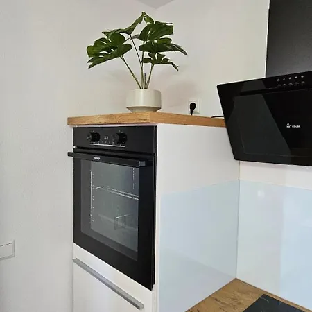Apartamento Elodia Luxus - Wlan, Magenta Tv, Terrasse, Küche, Babybett *