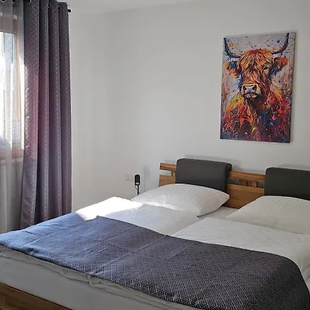 Elodia Luxus - Wlan, Magenta Tv, Terrasse, Küche, Babybett *