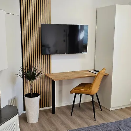 Apartamento Elodia Luxus - Wlan, Magenta Tv, Terrasse, Küche, Babybett Heidenheim an der Brenz
